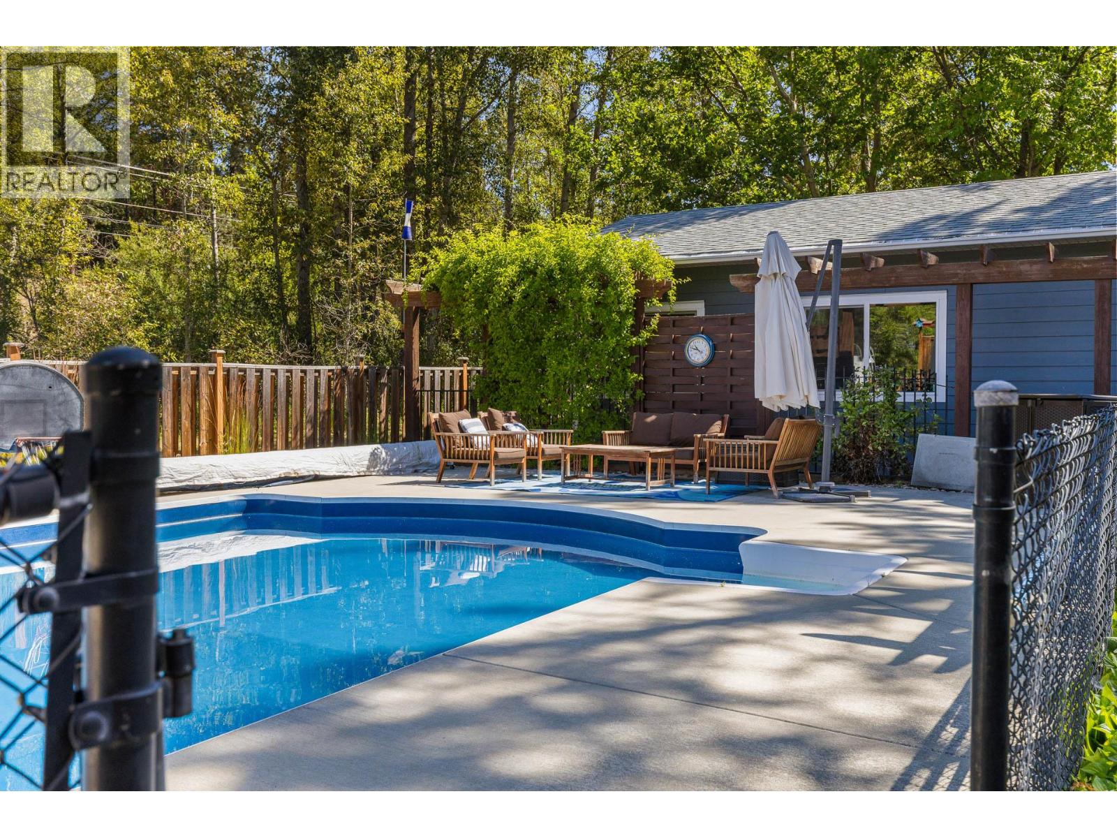4015 Mahonia Drive - 65