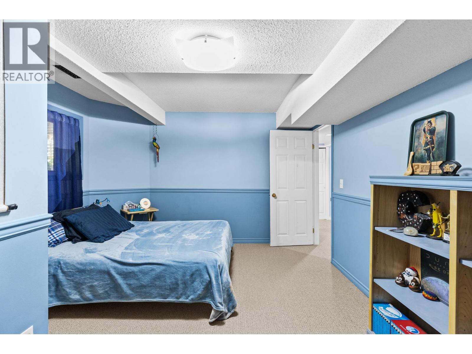 4015 Mahonia Drive - 48