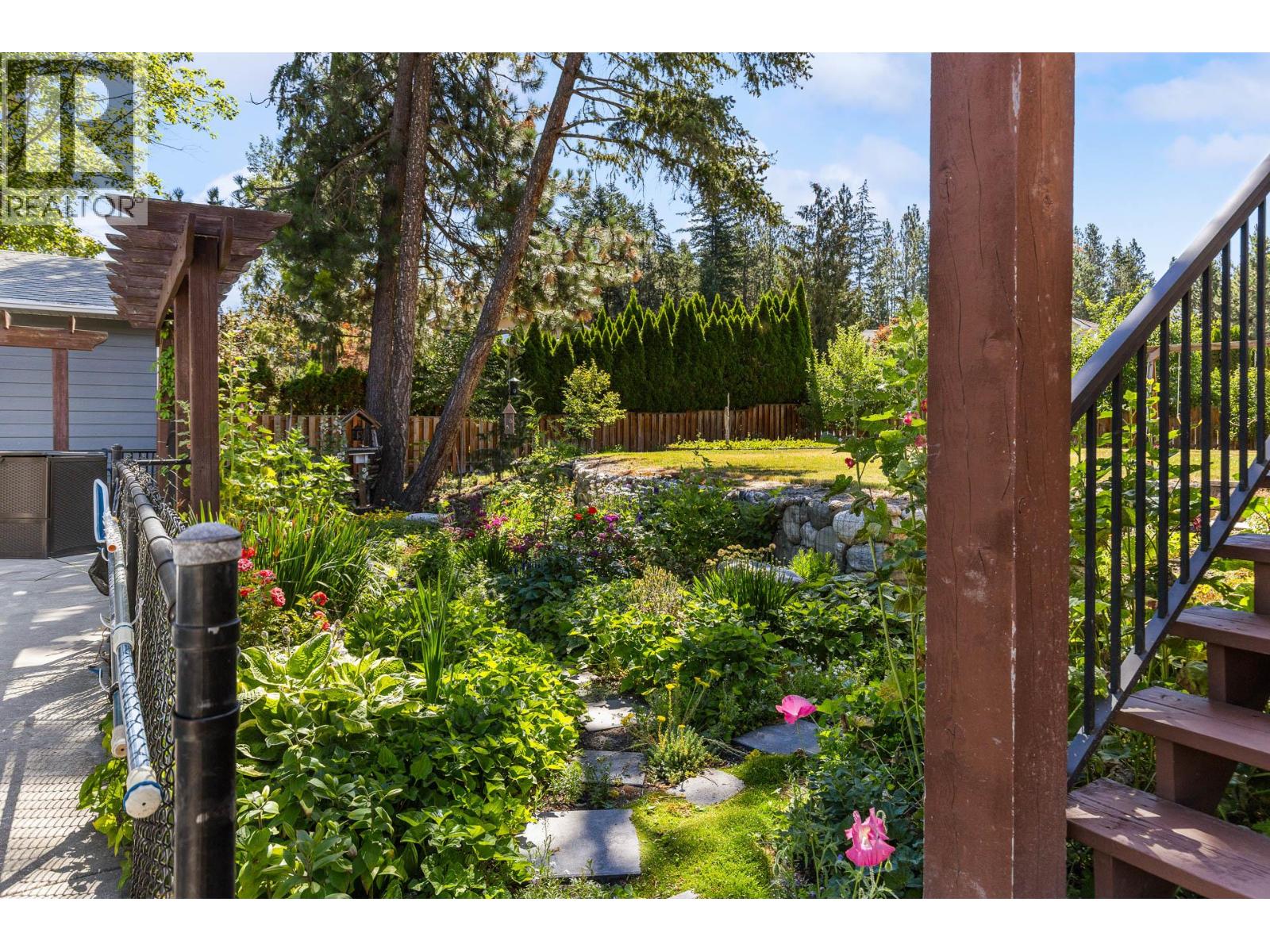 4015 Mahonia Drive - 67
