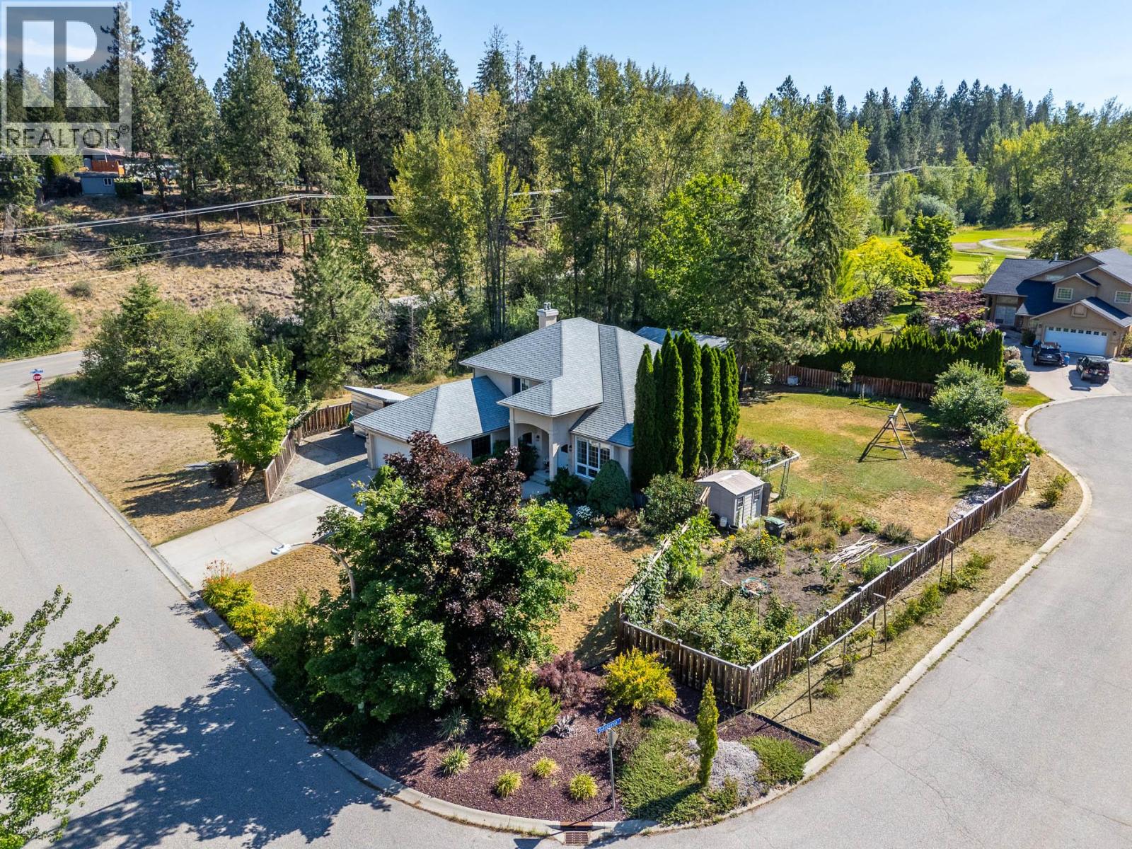 4015 Mahonia Drive - 82