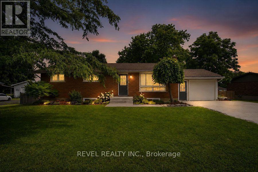 41 PINEHILL DRIVE - 2