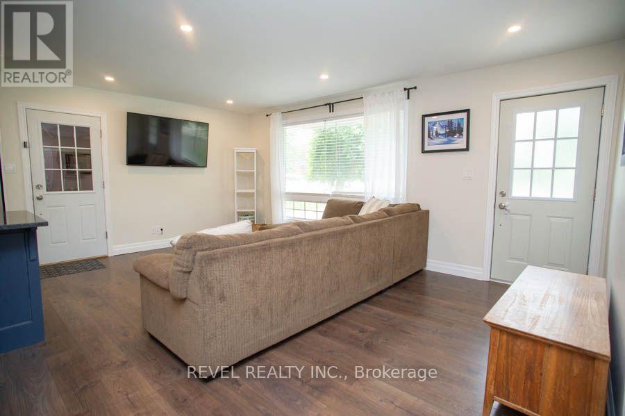 41 PINEHILL DRIVE - Image 6