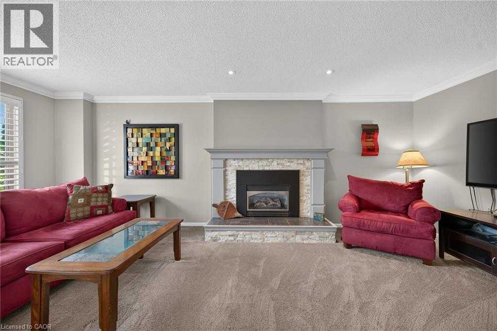 3 RIDGEMOUNT Drive - 18
