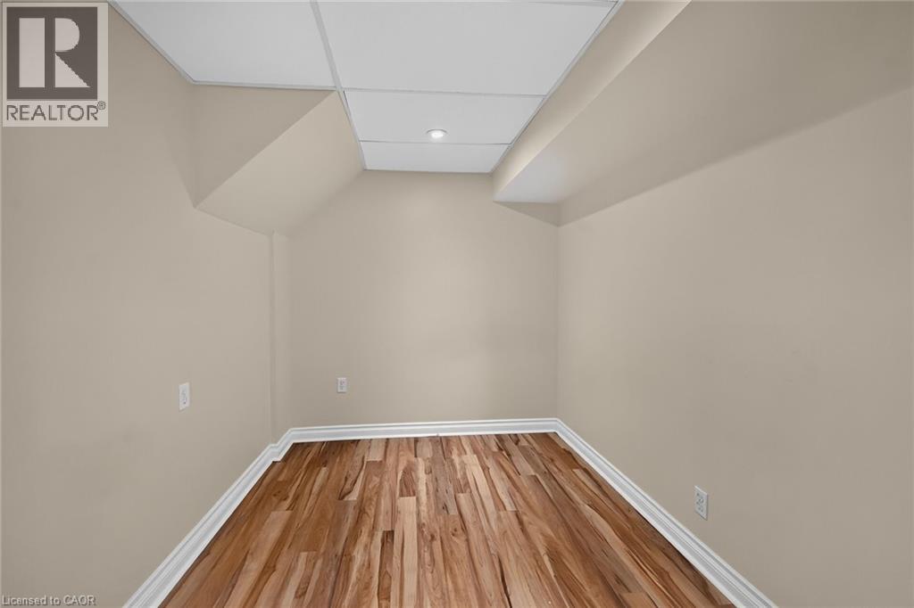 3 RIDGEMOUNT Drive - 50