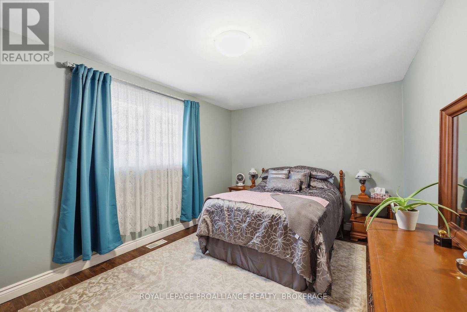 #9 5 WINCHESTER DRIVE - 24