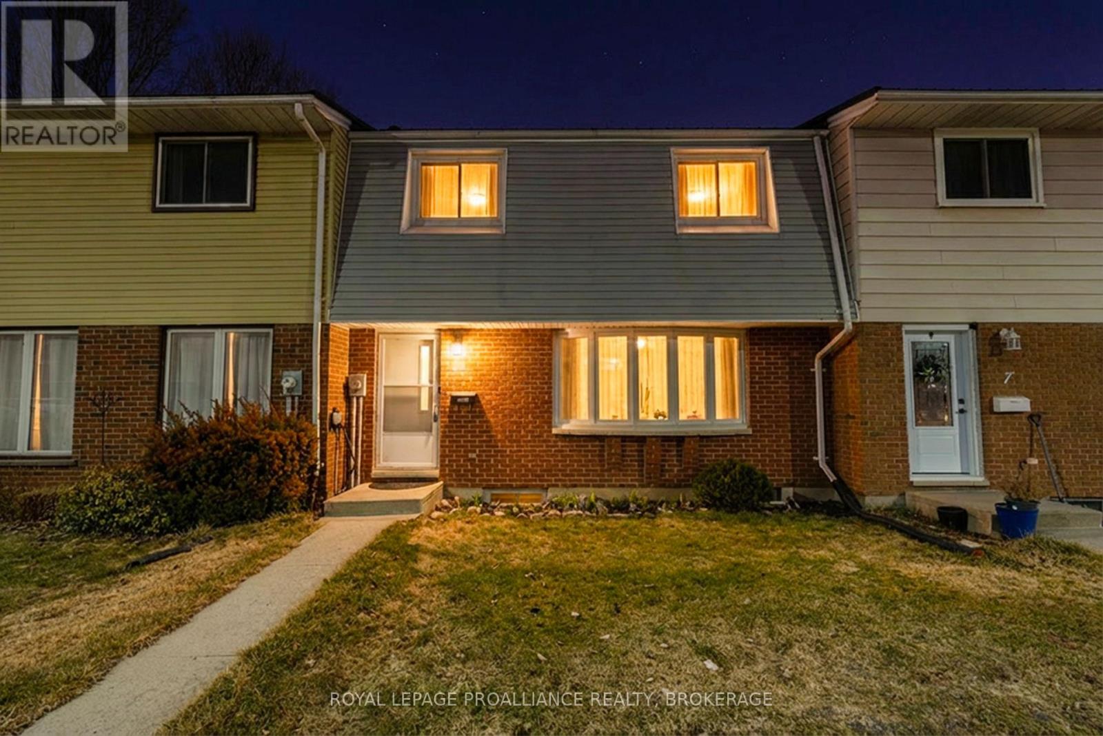 #9 5 WINCHESTER DRIVE - 39