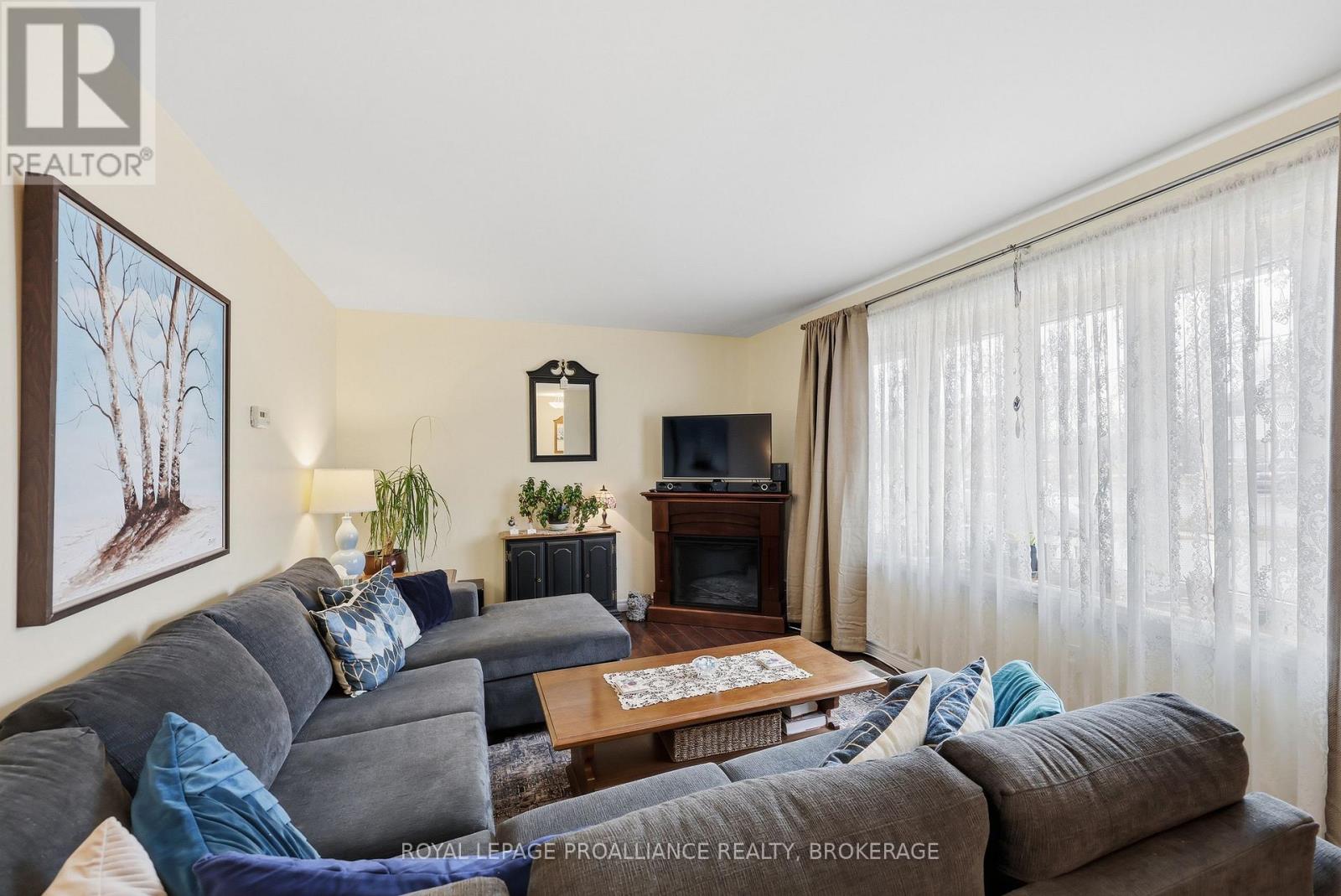 #9 5 WINCHESTER DRIVE - 6