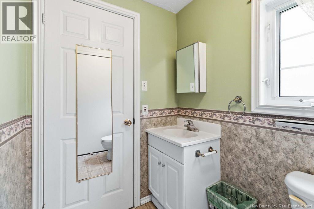 8 Hillside Street - Image 27