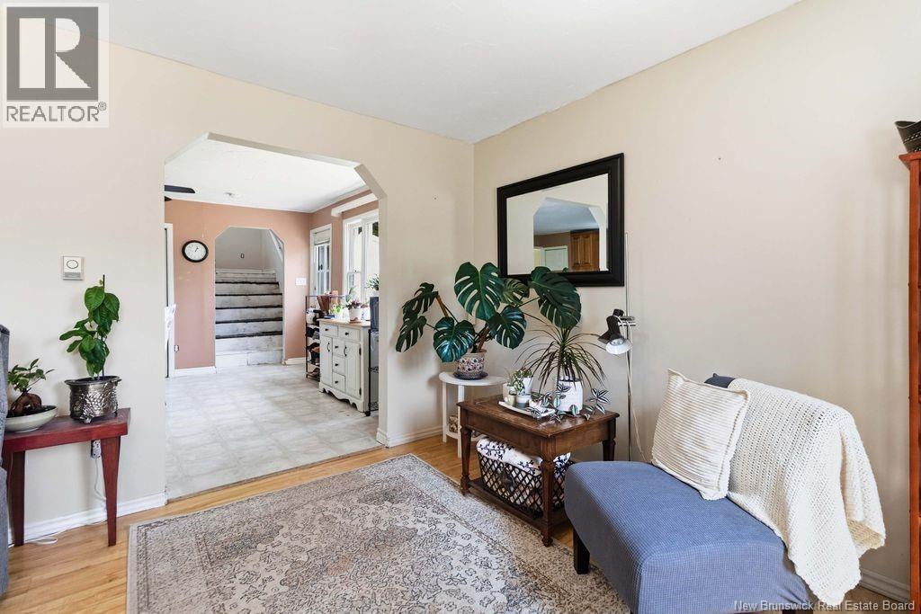 8 Hillside Street - Image 13