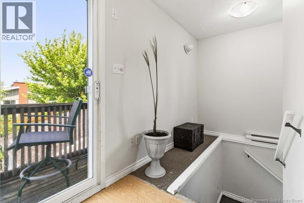 8 Hillside Street - Image 30
