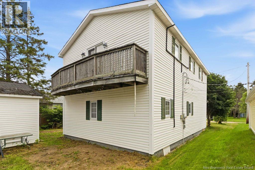 8 Hillside Street - Image 32