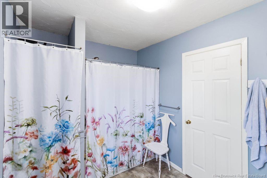 8 Hillside Street - Image 39