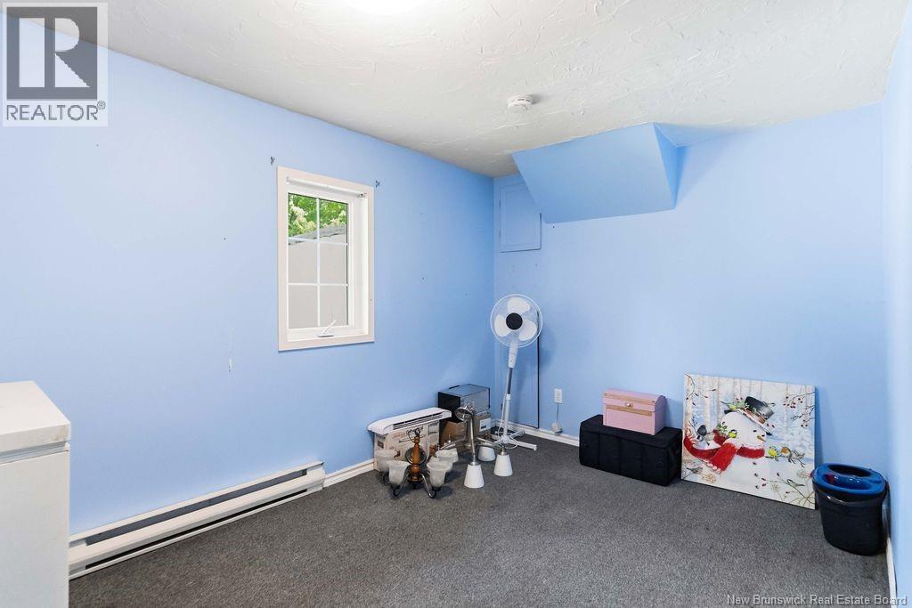 8 Hillside Street - Image 26