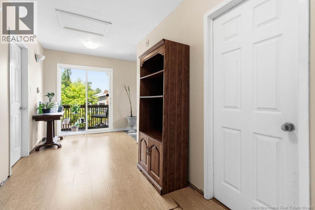 8 Hillside Street - Image 34
