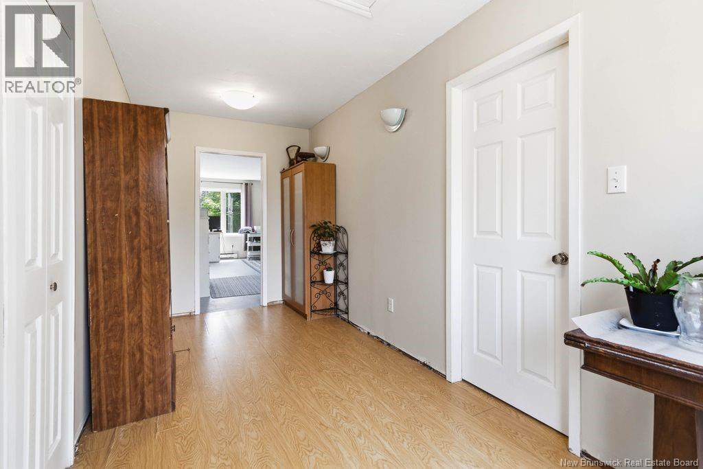 8 Hillside Street - Image 40