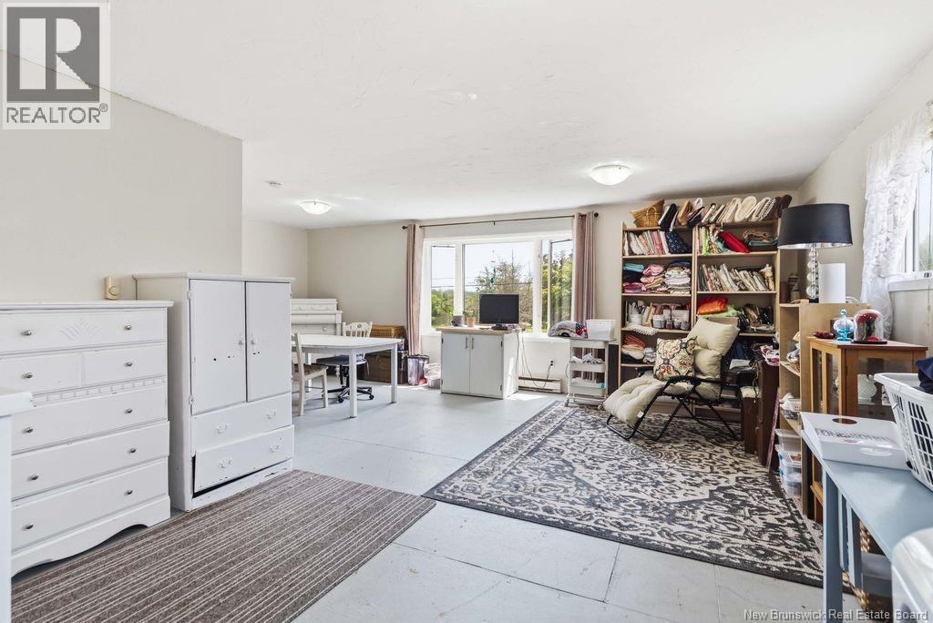8 Hillside Street - Image 42
