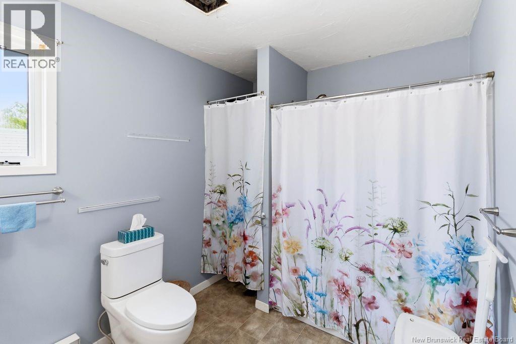 8 Hillside Street - Image 38