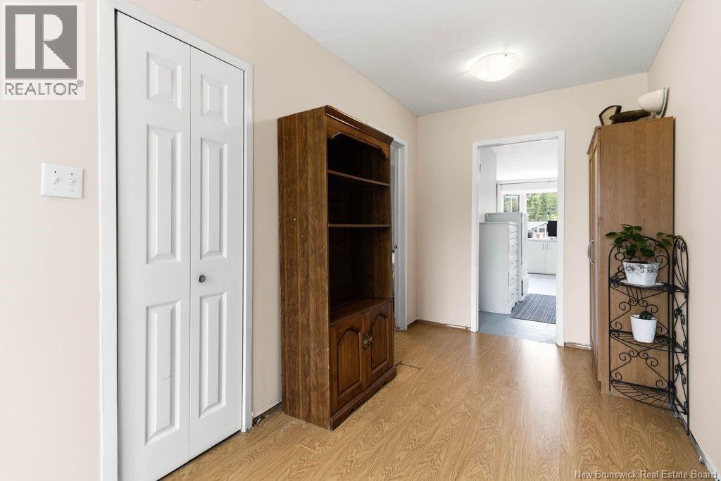 8 Hillside Street - Image 41