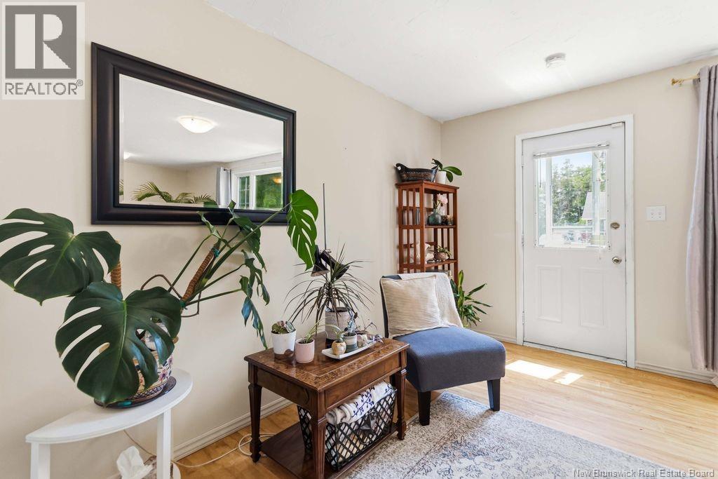 8 Hillside Street - Image 8