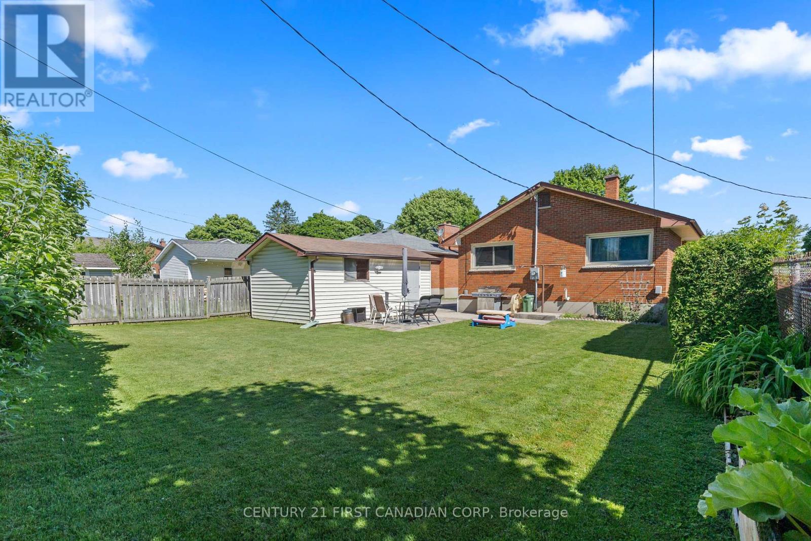 407 VERMONT AVENUE - 20