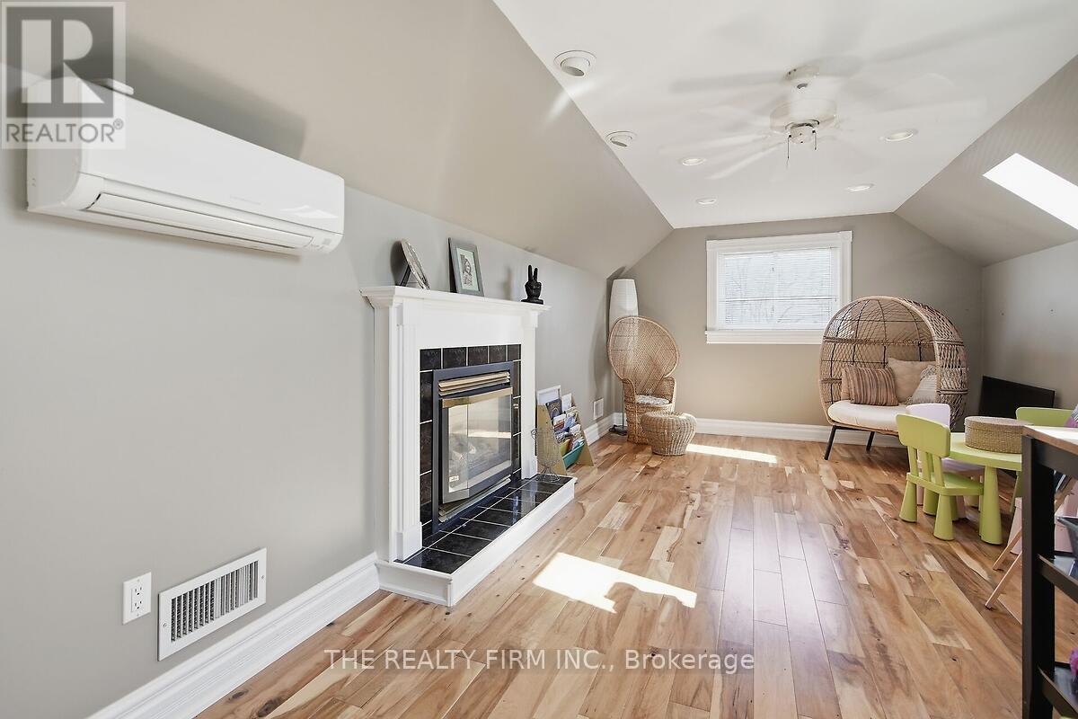 422 GREENFIELD STREET - 24