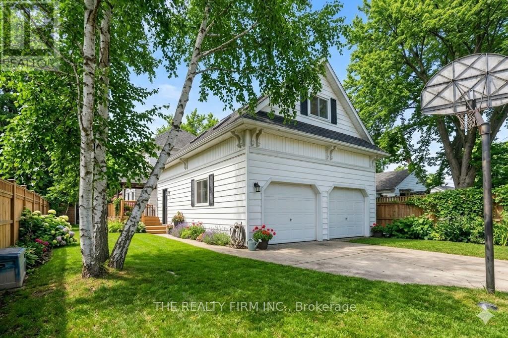 422 GREENFIELD STREET - 3