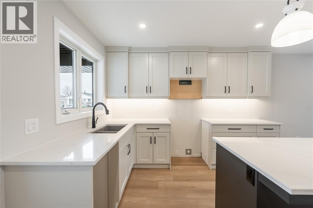 4001 GREENWOOD DRIVE - 8