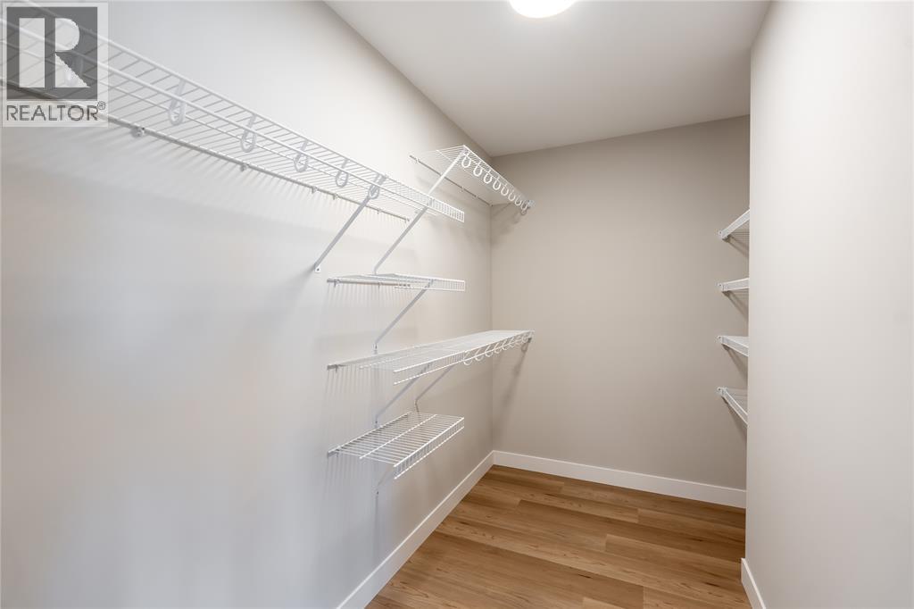 4001 GREENWOOD DRIVE - 15