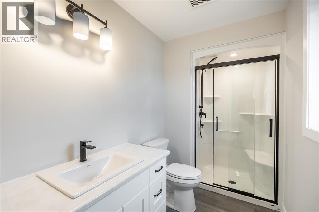 4001 GREENWOOD DRIVE - 14