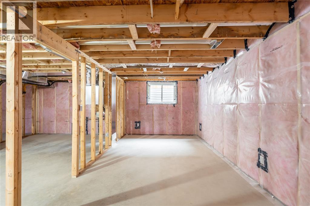 4001 GREENWOOD DRIVE - 25