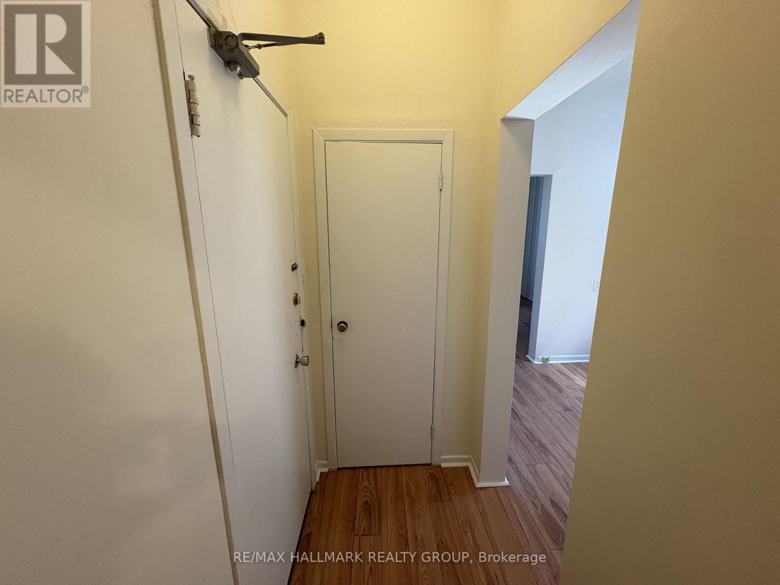 2 – 307 DALHOUSIE STREET, Ottawa. Luxury613. By Peter Sagos - Image 6