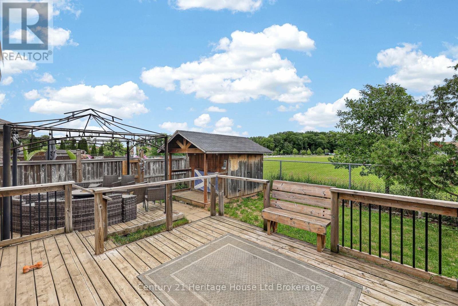 644 HUMMINGBIRD CRESCENT - 37