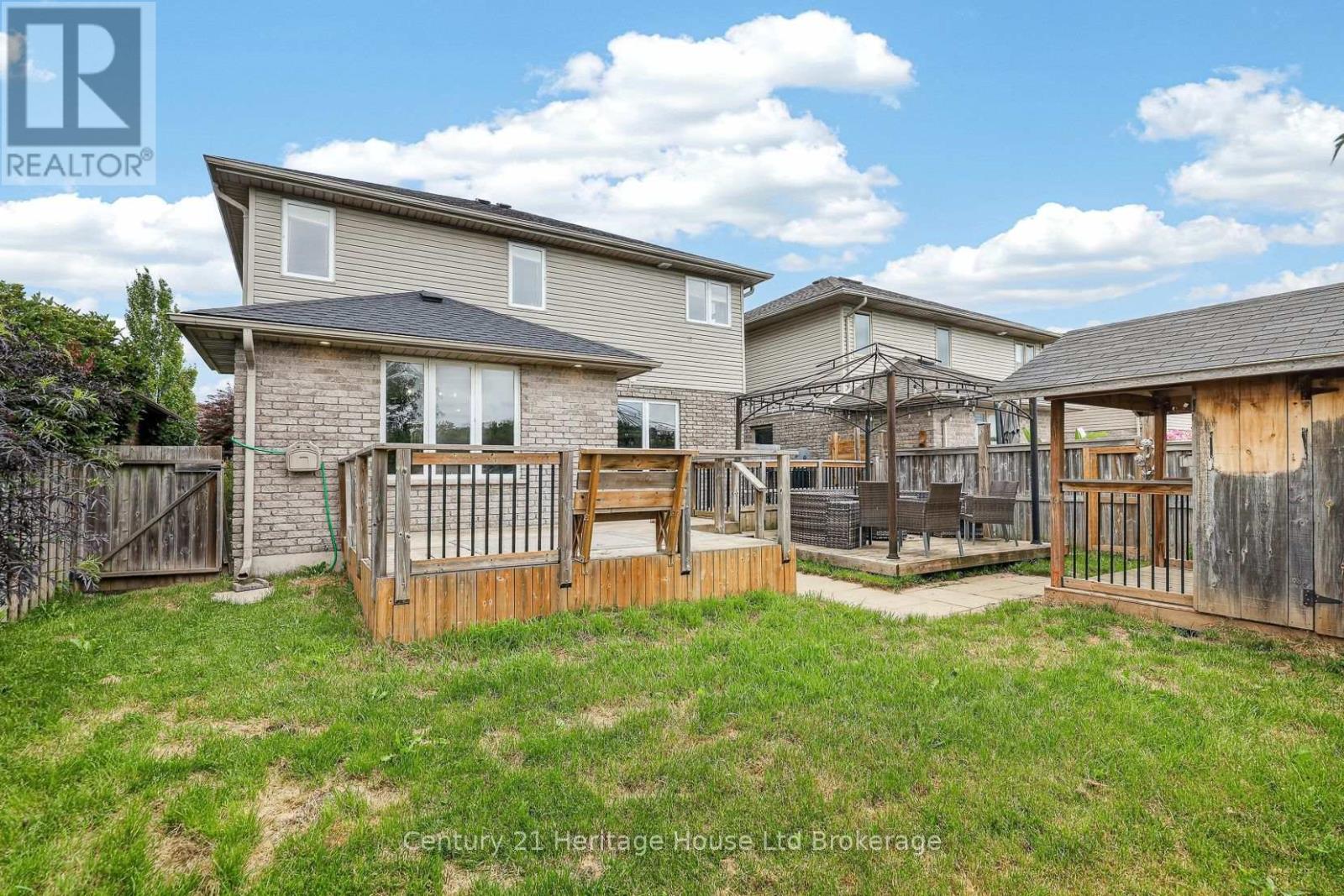 644 HUMMINGBIRD CRESCENT - 5