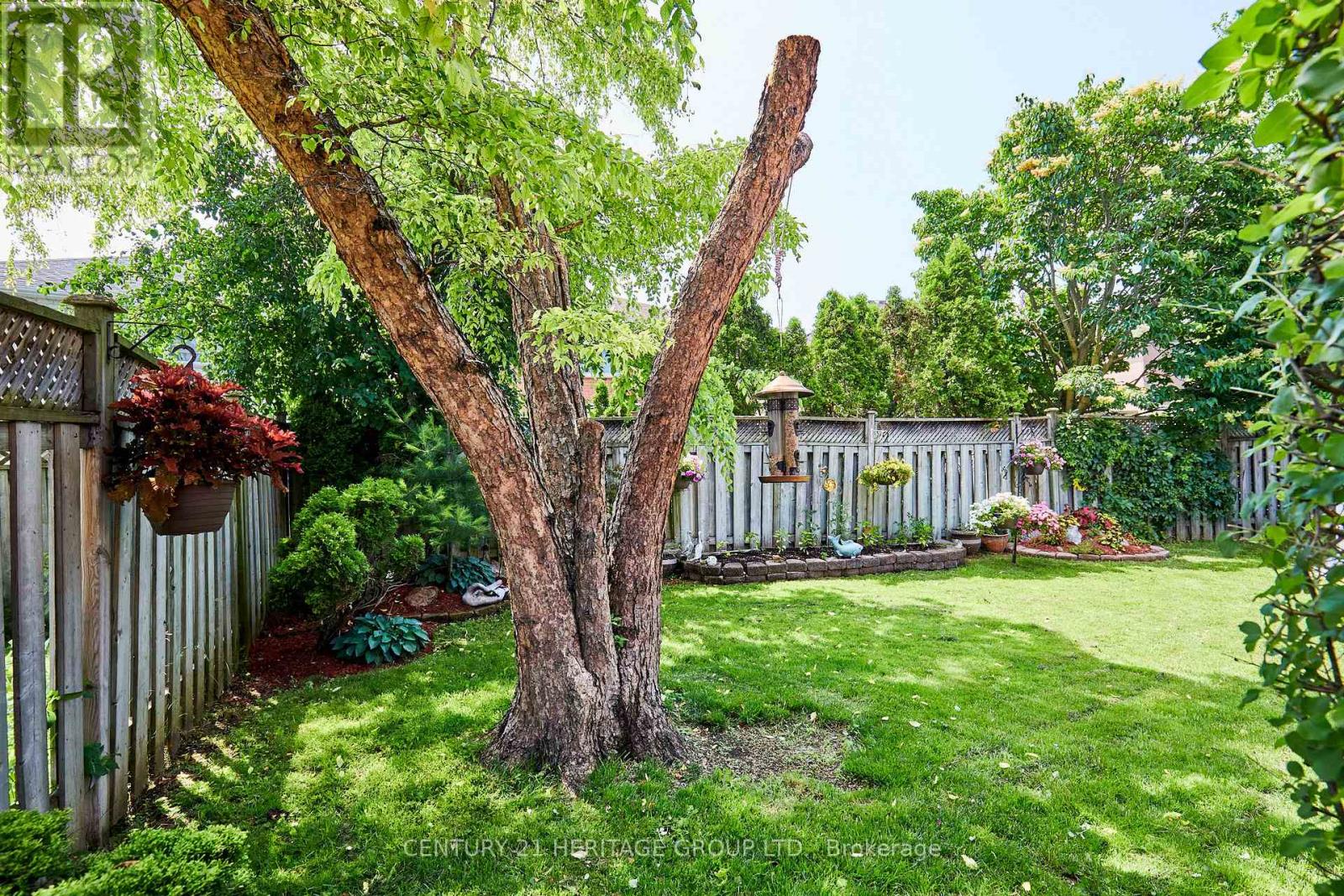 20 OLD COLONY DRIVE - 30