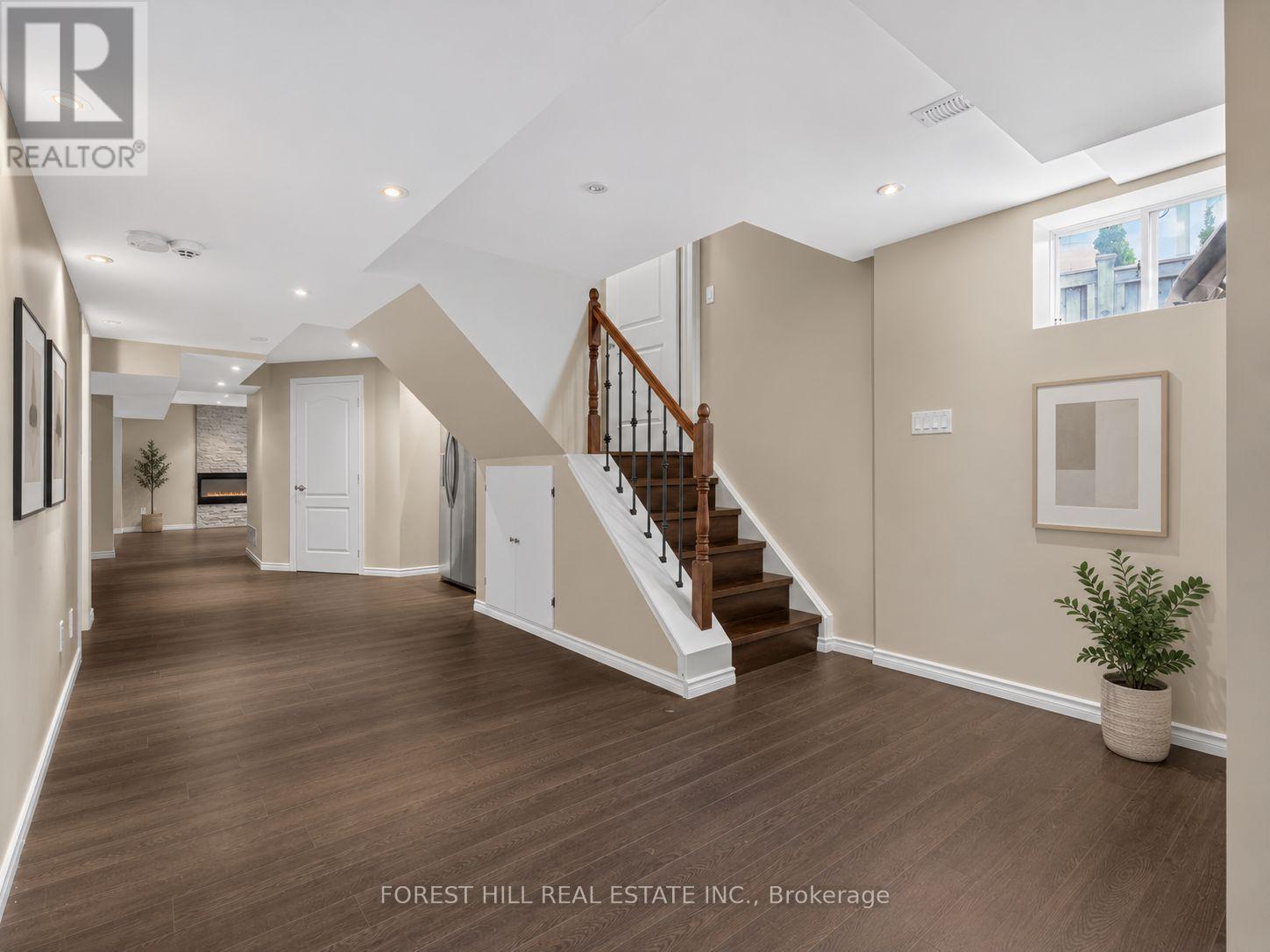 22 MCCOMBE LANE - 34
