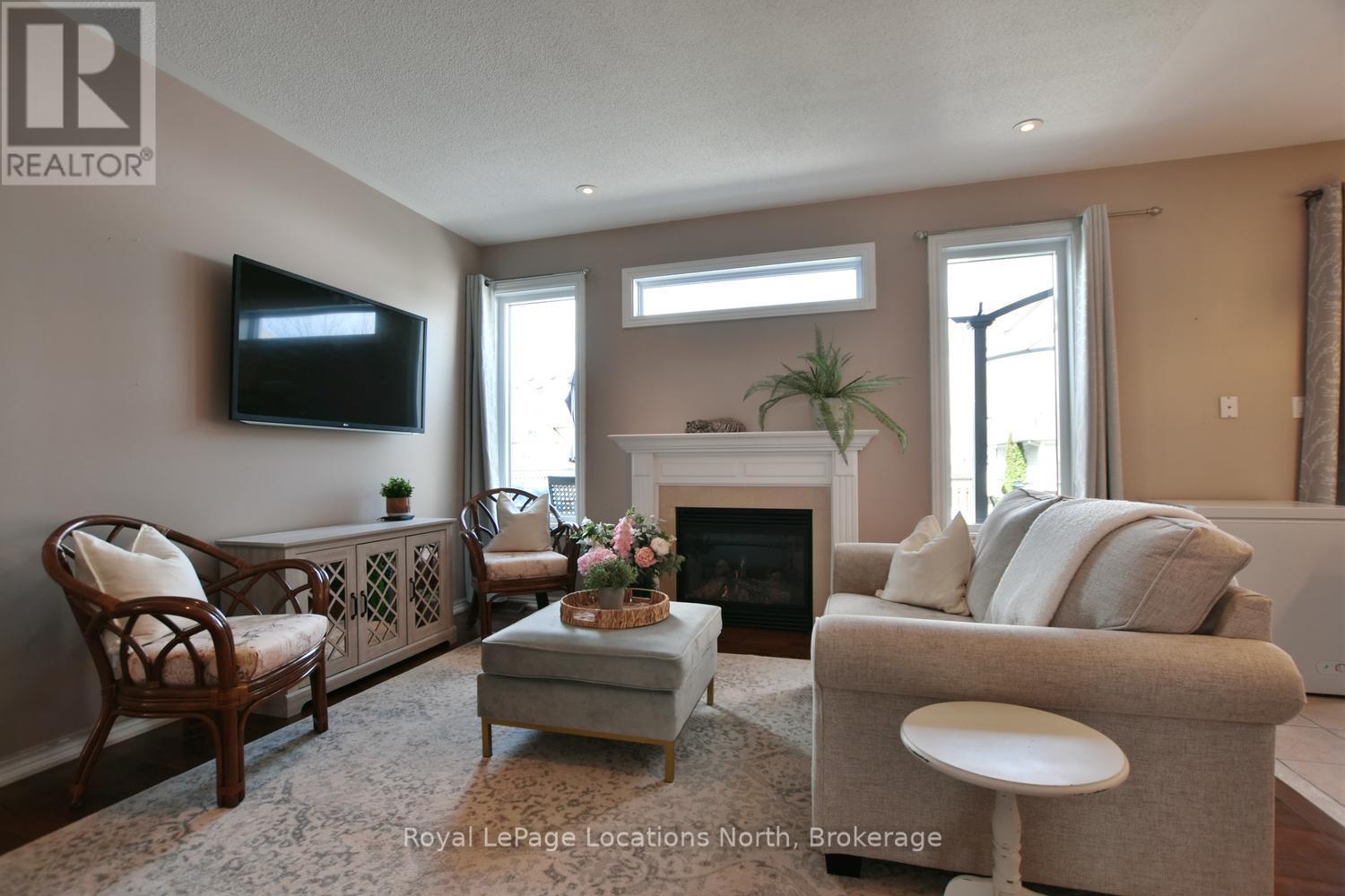 58 CLUBHOUSE DRIVE - 16