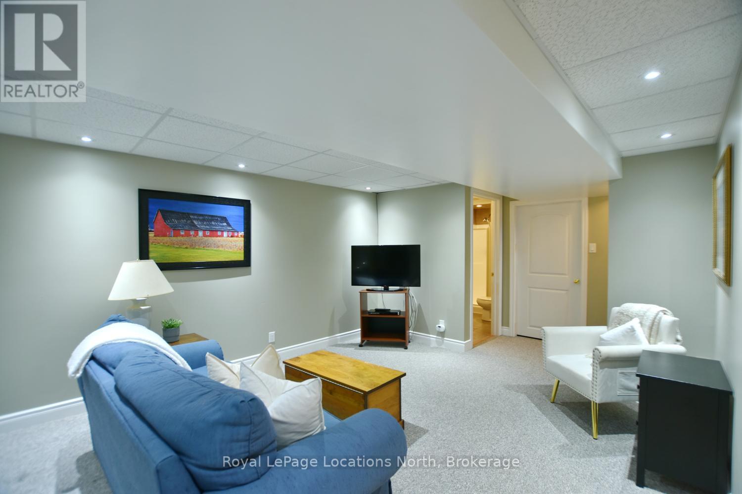 58 CLUBHOUSE DRIVE - 27