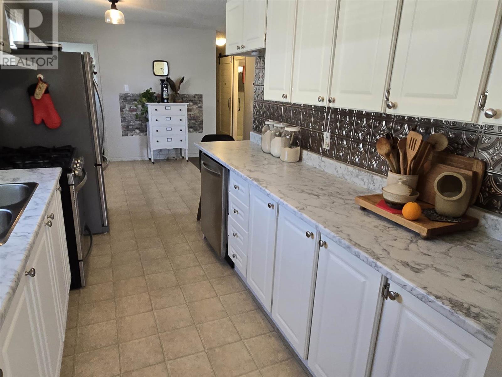 179 Taylor BLVD - 9