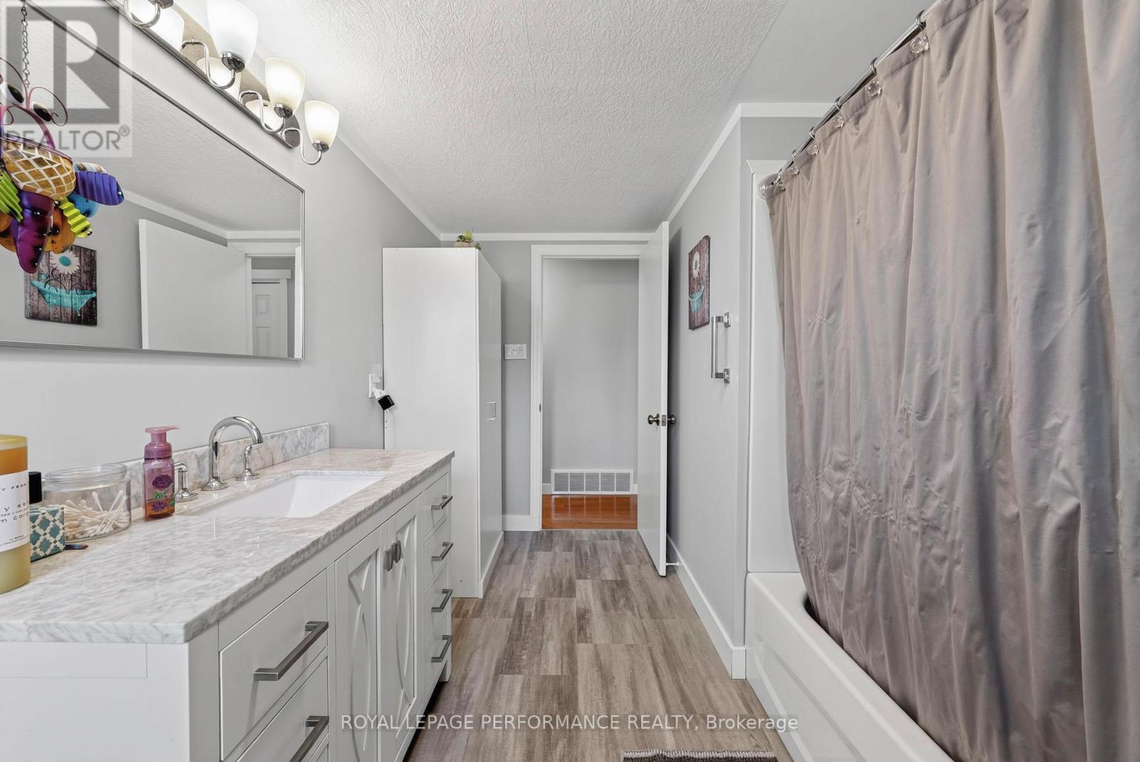 48 PINE STREET - Image 16