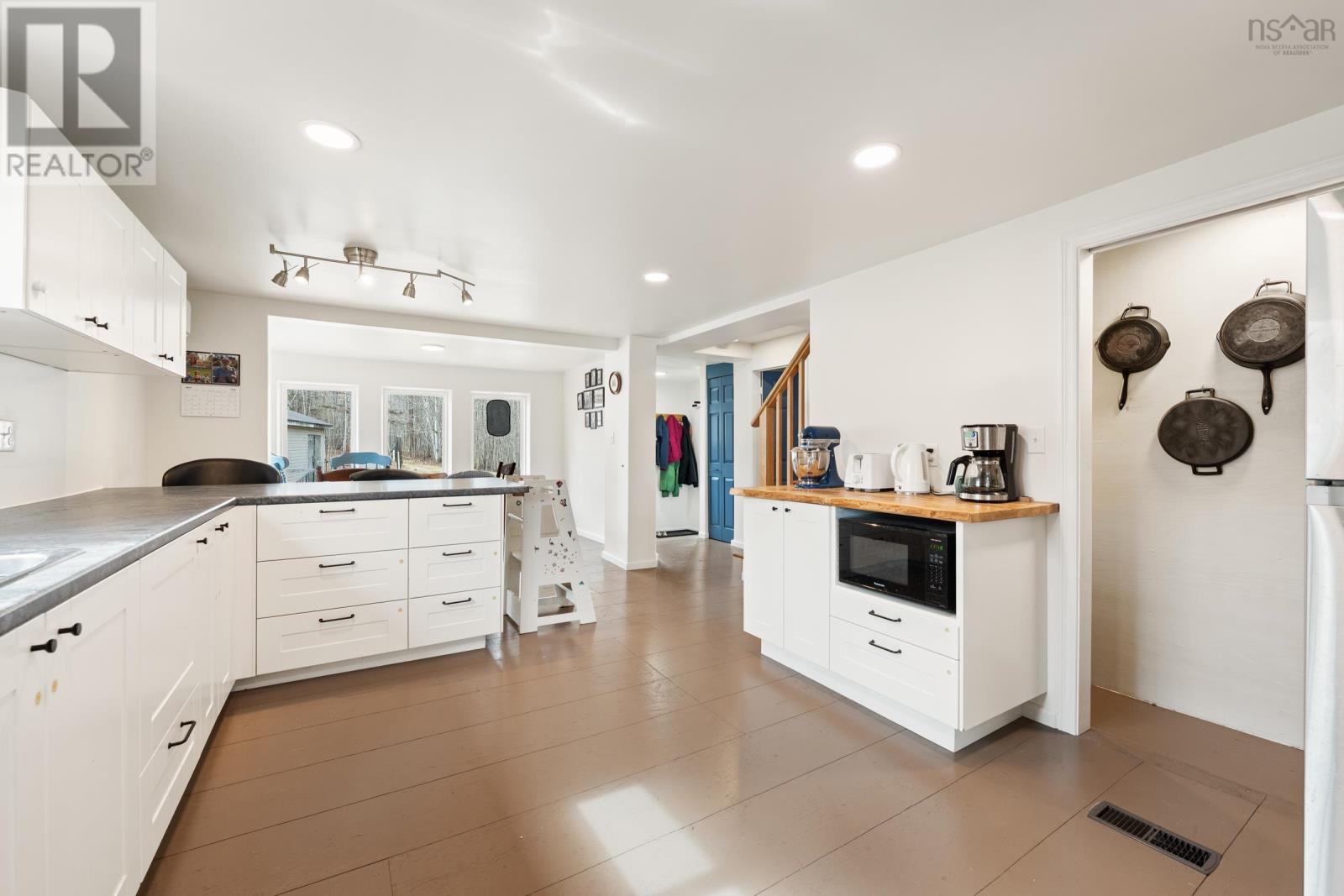 550 River Road - 20