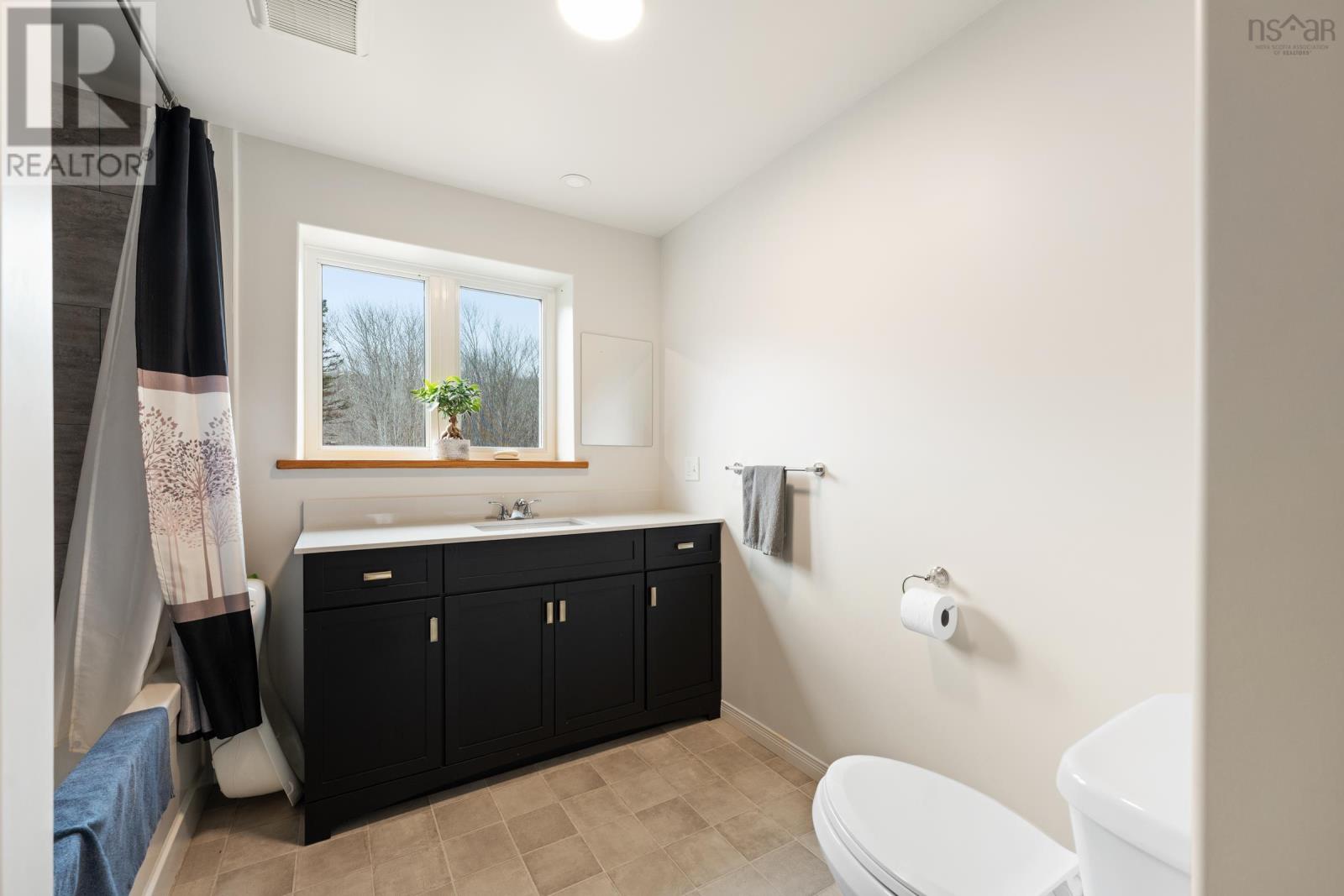 550 River Road - 34
