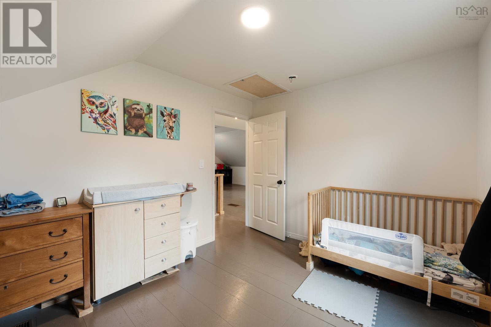 550 River Road - 33