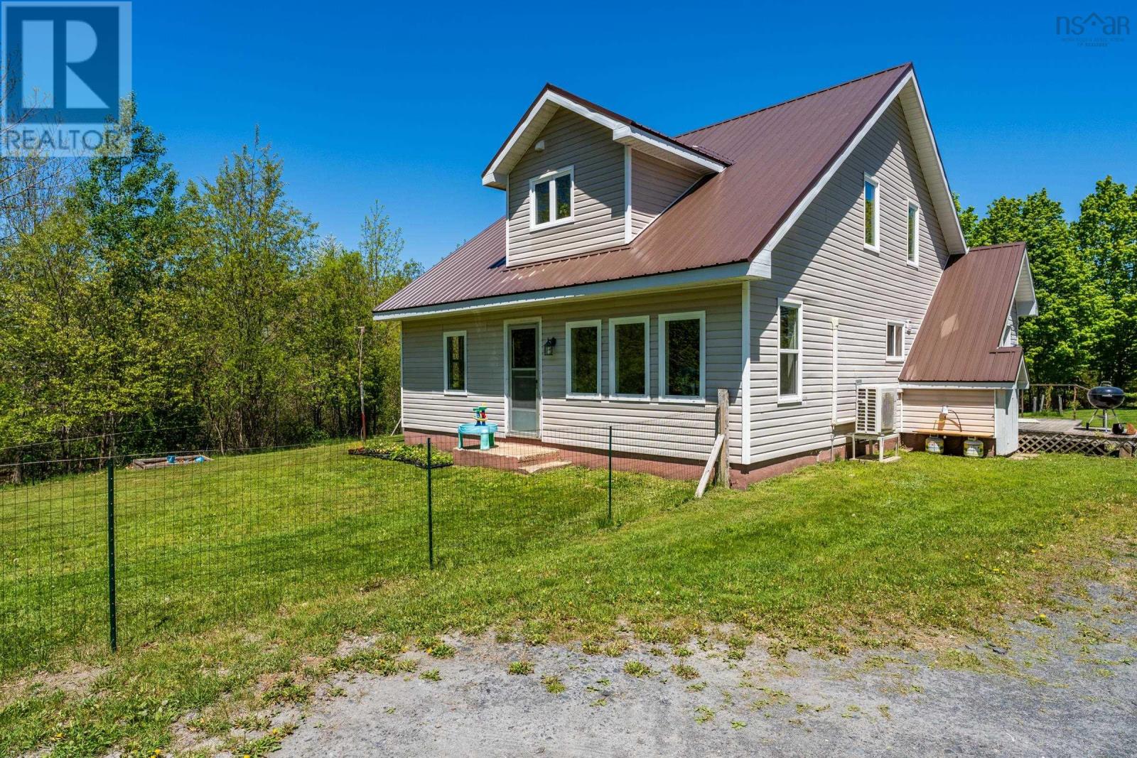 550 River Road - 4