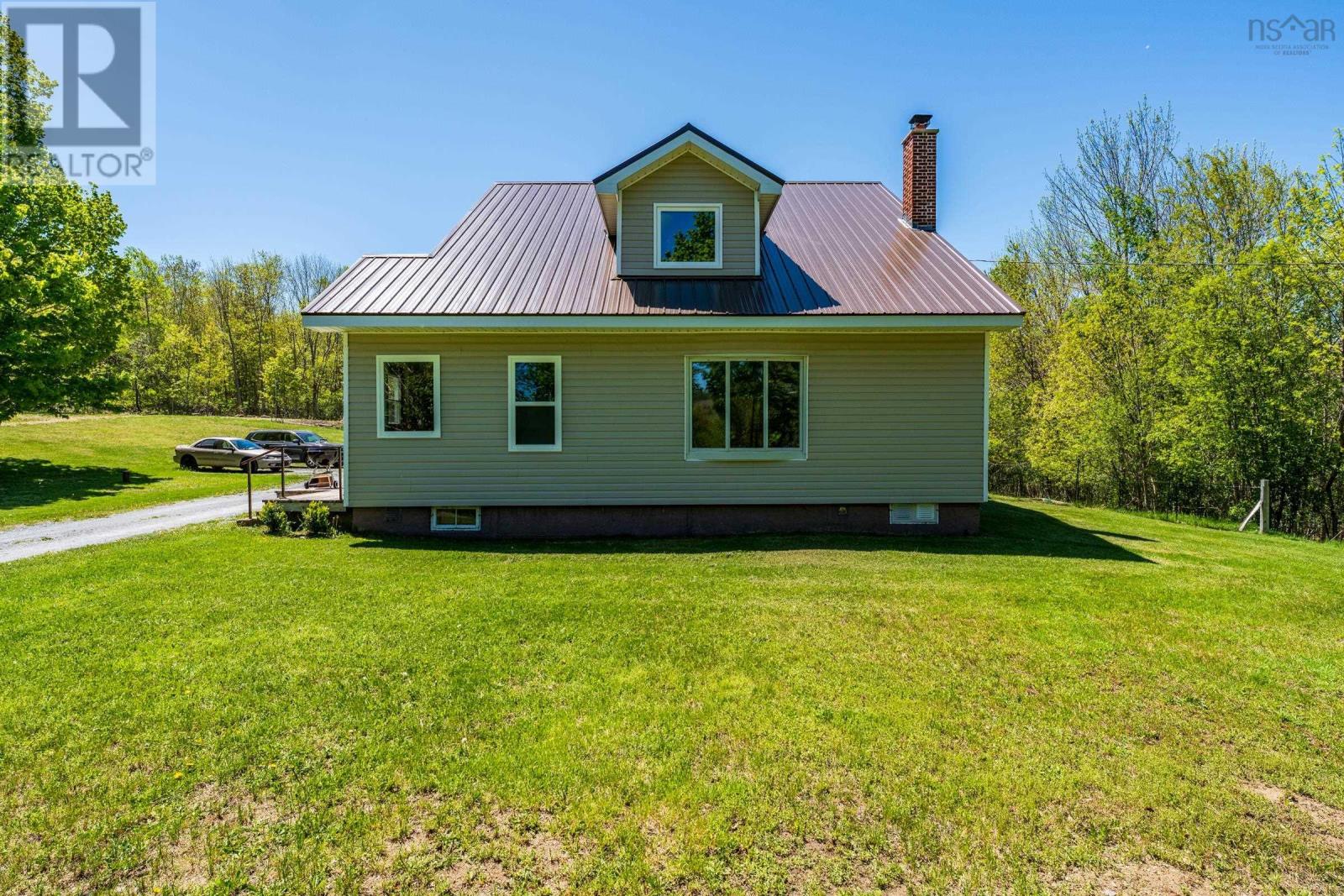 550 River Road - 6