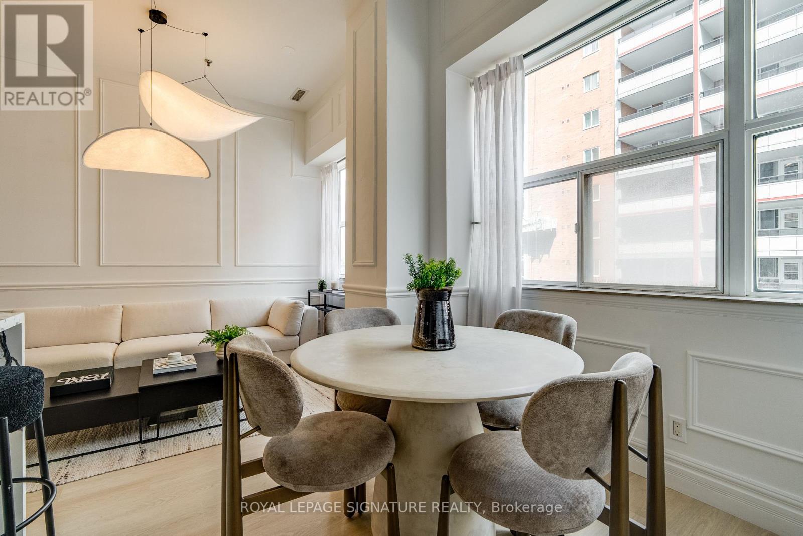 #403 700 KING STREET W - 4