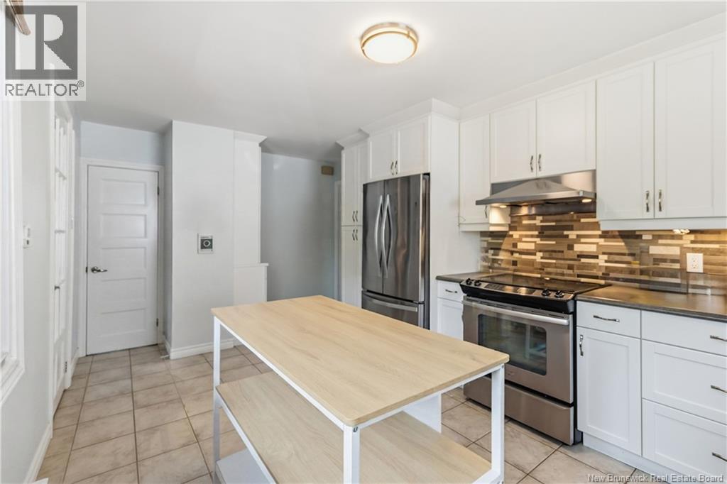 37 Winter Avenue - 13