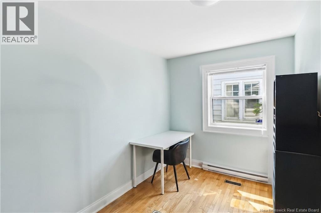 37 Winter Avenue - 29