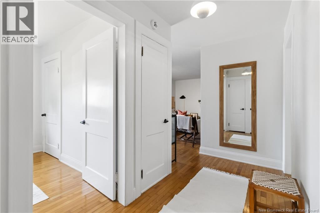 37 Winter Avenue - 24