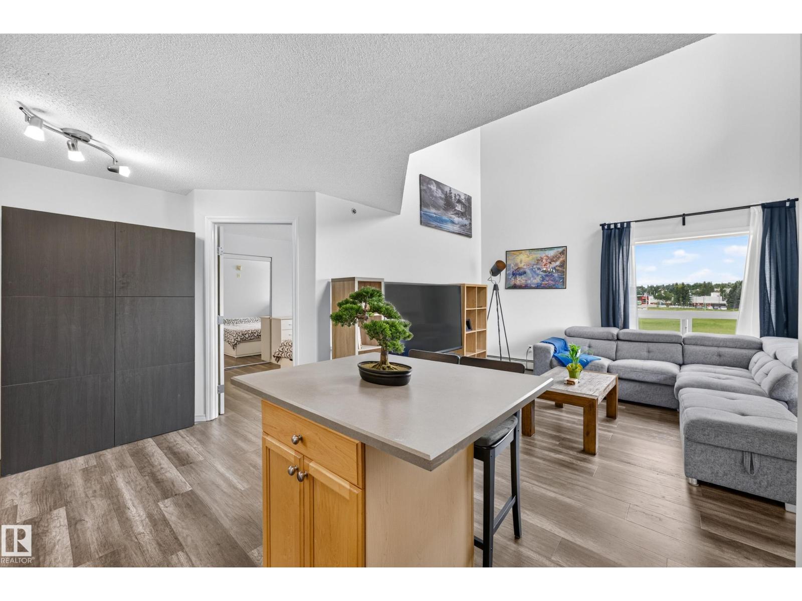 #2420 320 CLAREVIEW STATION DR NW - 6