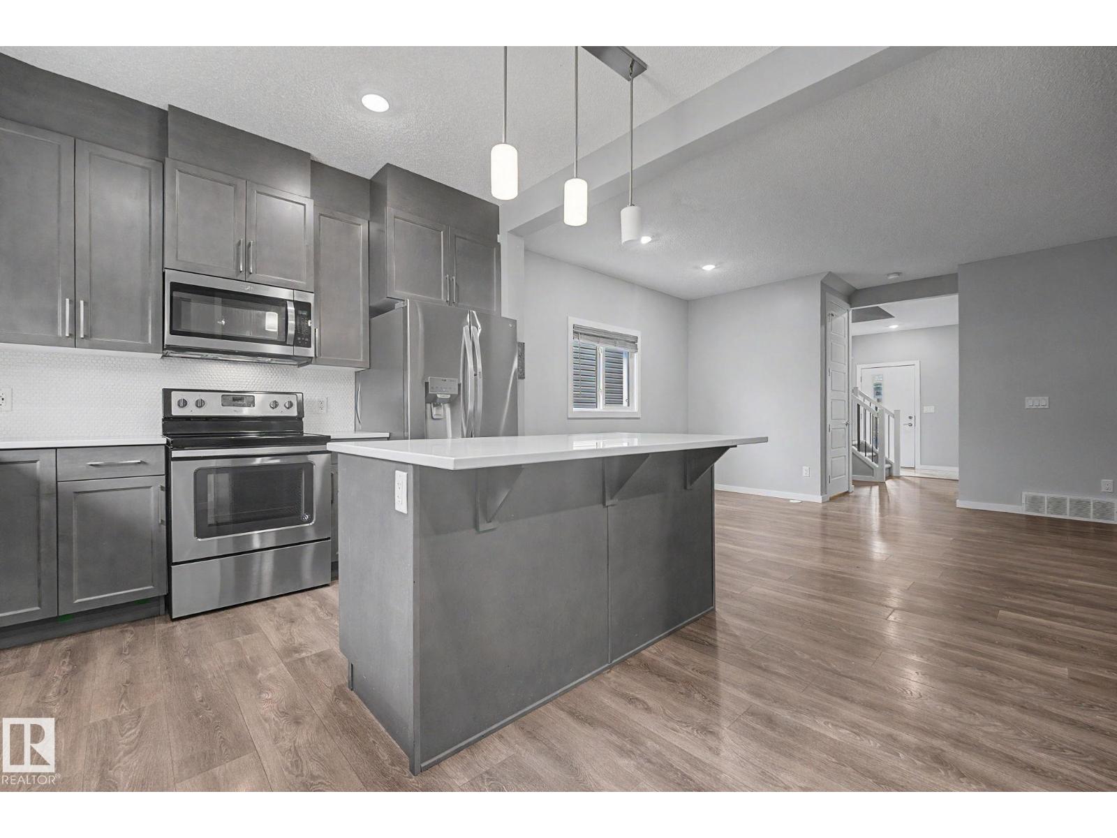 1825 25A ST NW - 11